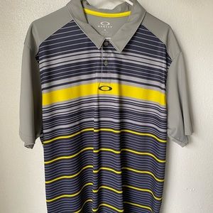 Oakley XXL gently worn Polo. Great condition. Smoke and pet free home.
